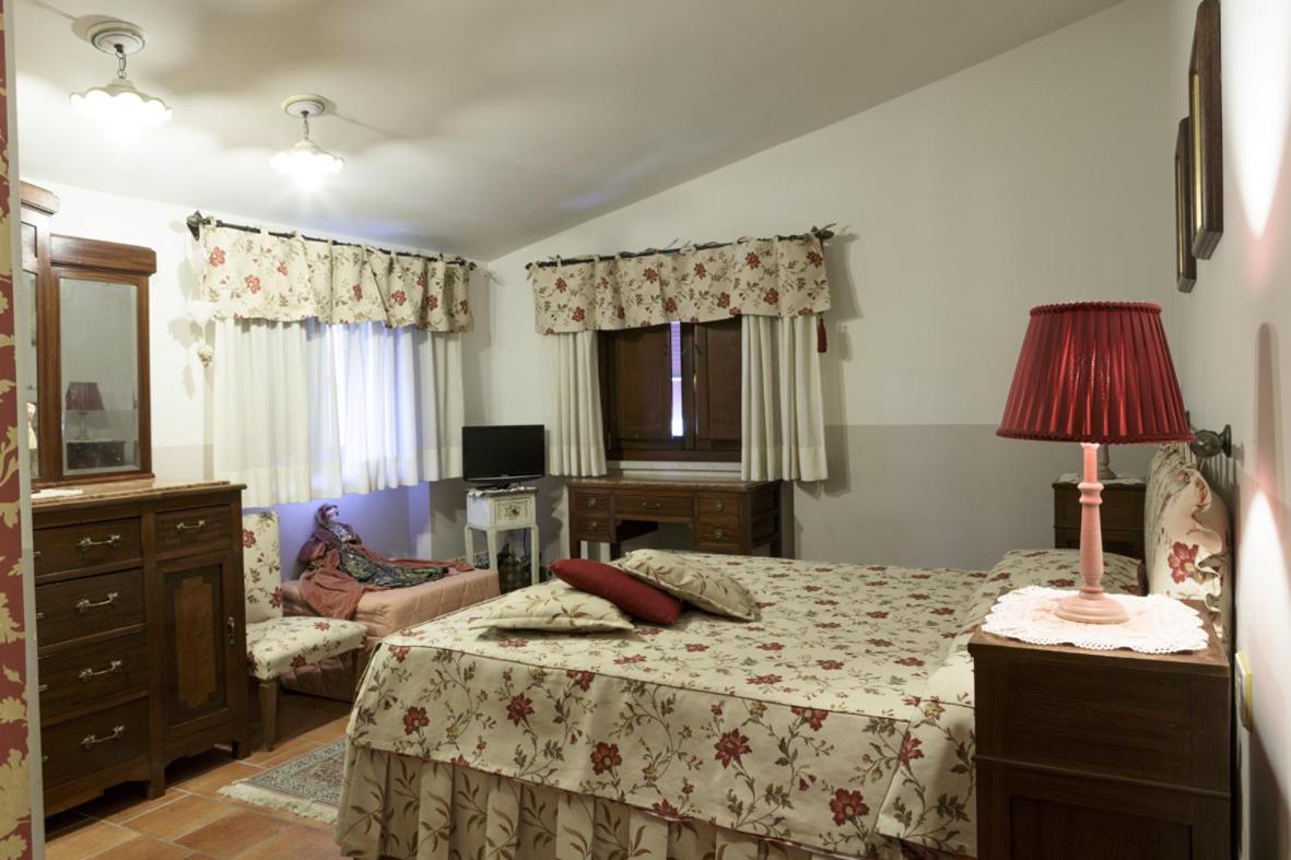 Bosco D'Olmi Country House Sant'Andrea del Garigliano Exterior photo